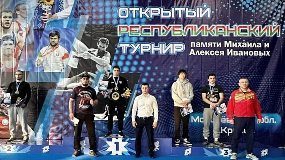 Юные борцы привезли медали из Беларуси